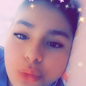 Meet your Posher, Dayana